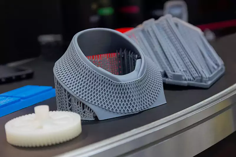 Rapid Plastic Prototypes: An Overview of Manufacturing Technologies and Materials